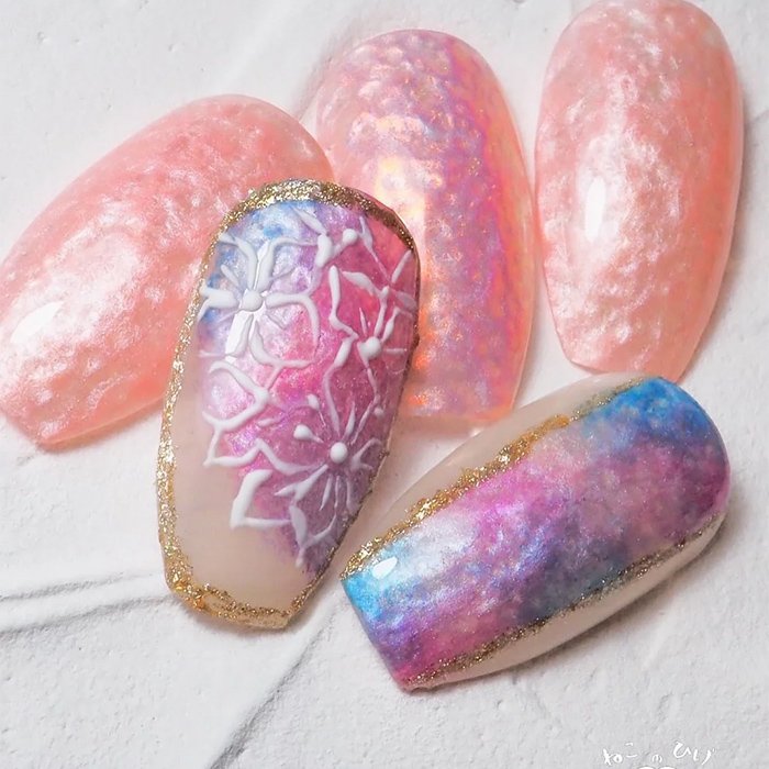 色で華やかに♪レインボーグラデ×紫陽花ネイル