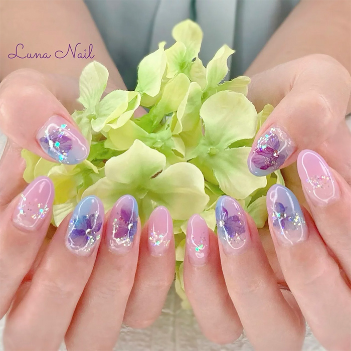 グラデーション風ニュアンス紫陽花ネイル
