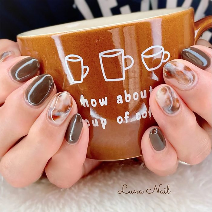 ③ほっこりカフェカラー♡ブラウン系ニュアンスネイル