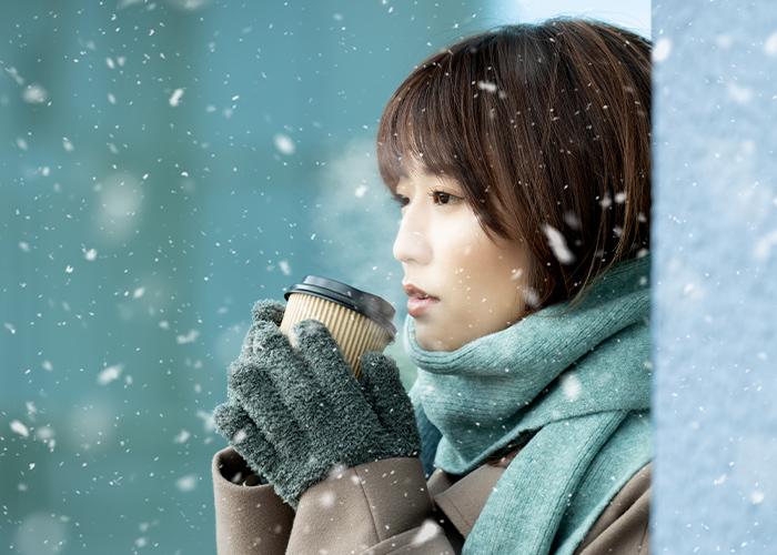 12月ネイルが映える冬スタイル♪ファッションとの調和ポイント