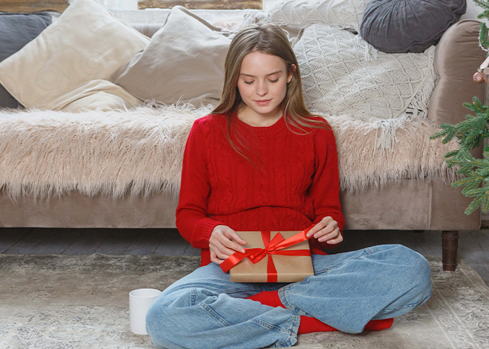 シンプルクリスマスネイルで整える♡忙しい冬に寄り添うご褒美時間