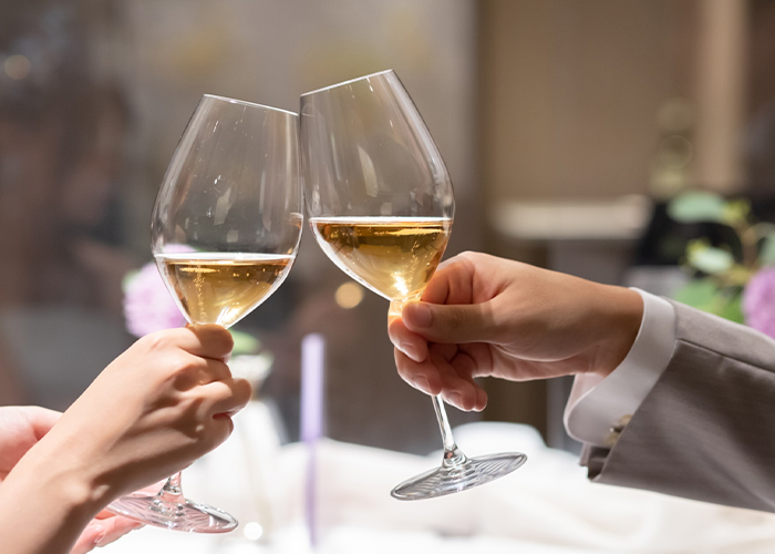 ビジューネイルで叶える◎日常に小さな特別感を届けるネイル施術