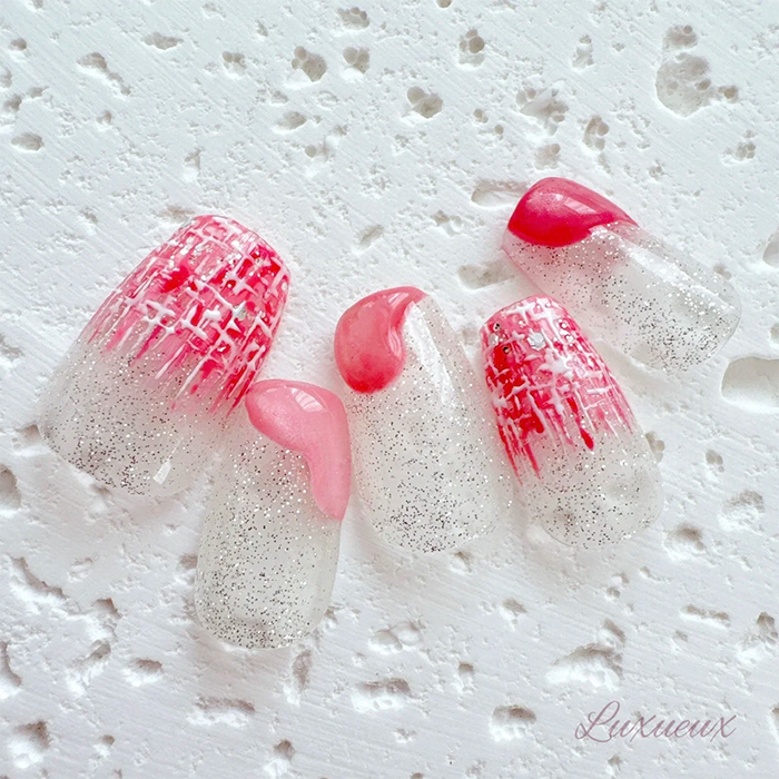 ⑮甘く可愛い印象♪ツイードグラデ×とろけるネイル