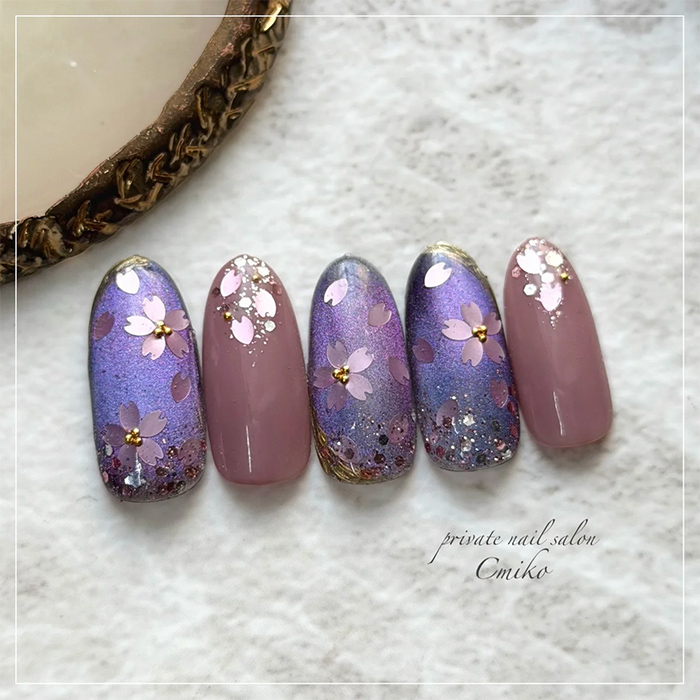 ⑨シックで大人っぽい☆マグネット×夜桜ネイル