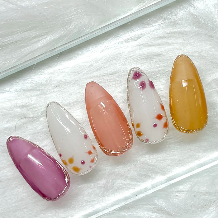 ⑩クリアカラーで楽しむ♡北欧風フラワーアートネイル