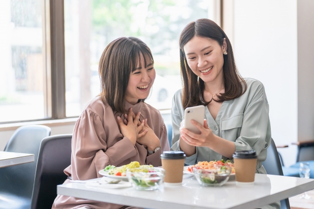 ゴールデンウィークネイルをどう選ぶ?予定や期間に合わせた決め方