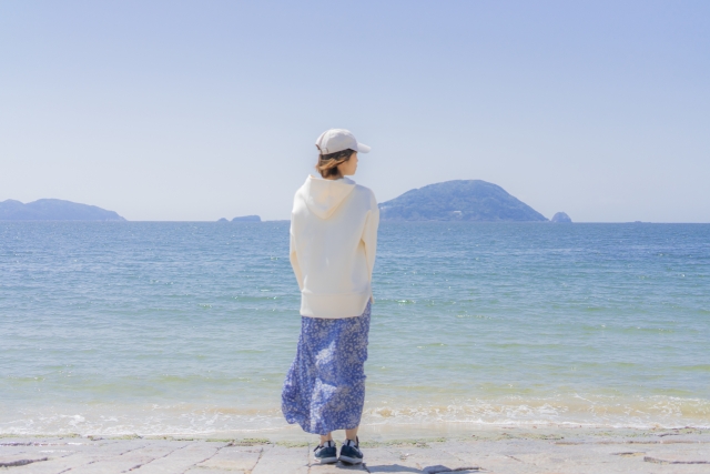 初夏ネイルでお客様の手元に上品な涼しさを添えよう♪