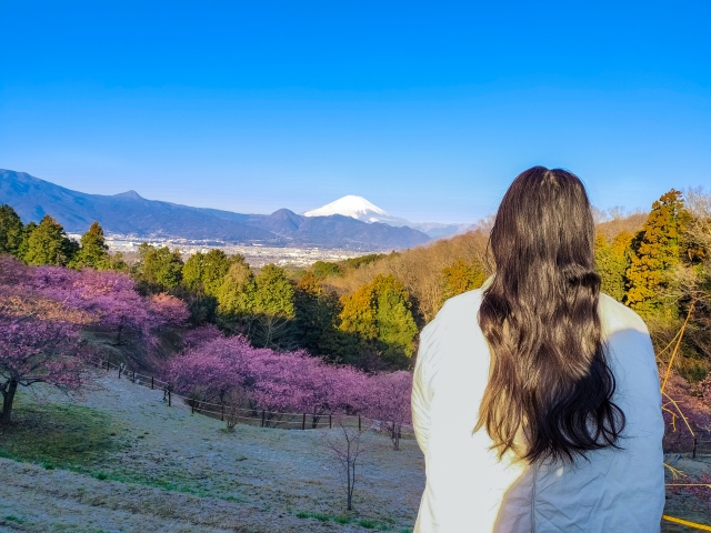 フラワーネイルでお客様の日常に華やぎを添えよう♪