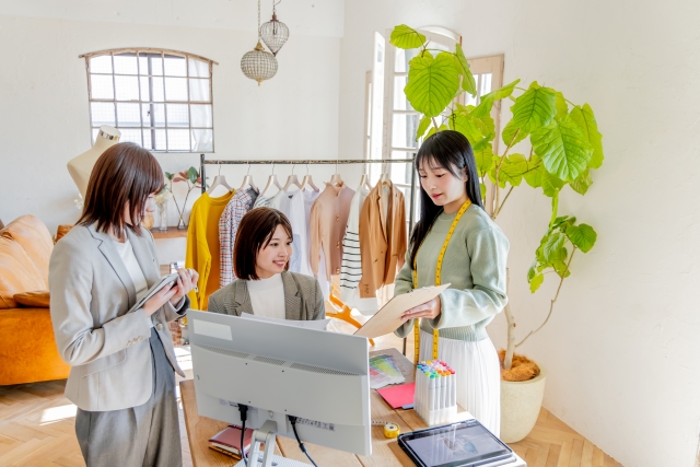 仕事の日は、すっきり見える軽さを◎