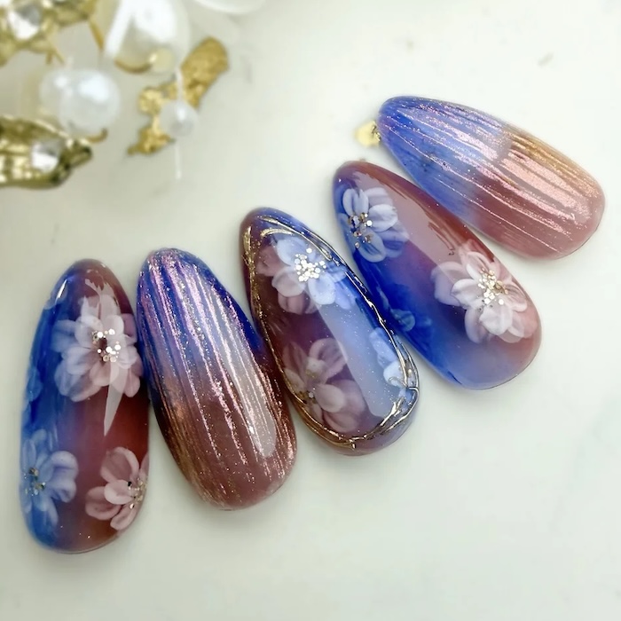 ①幻想的な配色♪グラデーションフラワーネイル