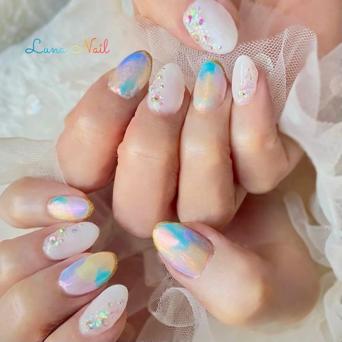 ④ソルベカラーが爽やか♪オーロラ×ニュアンスネイル