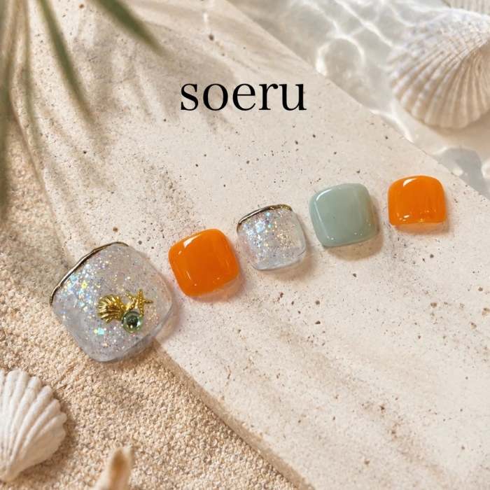 ⑫足元からリゾート気分♪ジューシーカラー×フットネイル