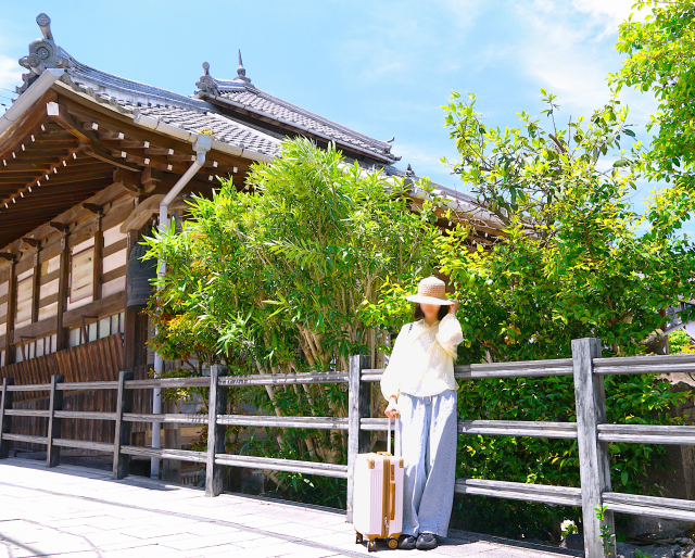 夏ネイルで、お客様の手元も足元も季節感のある仕上がりに♪