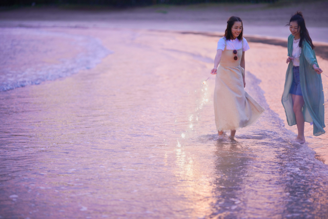 夏服には手元のきらめきを効かせてイベント感をプラス☆